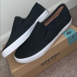 Sperry Women’s Seaside Perforated Varsity Sneakers